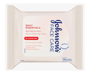 Johnsons Refreshing Facial Cleansing Wipes for Normal Skin 25 Pack