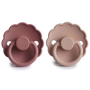 FRIGG 0-6 Months Daisy Pacifier Blush/Woodchuck 2 Pack