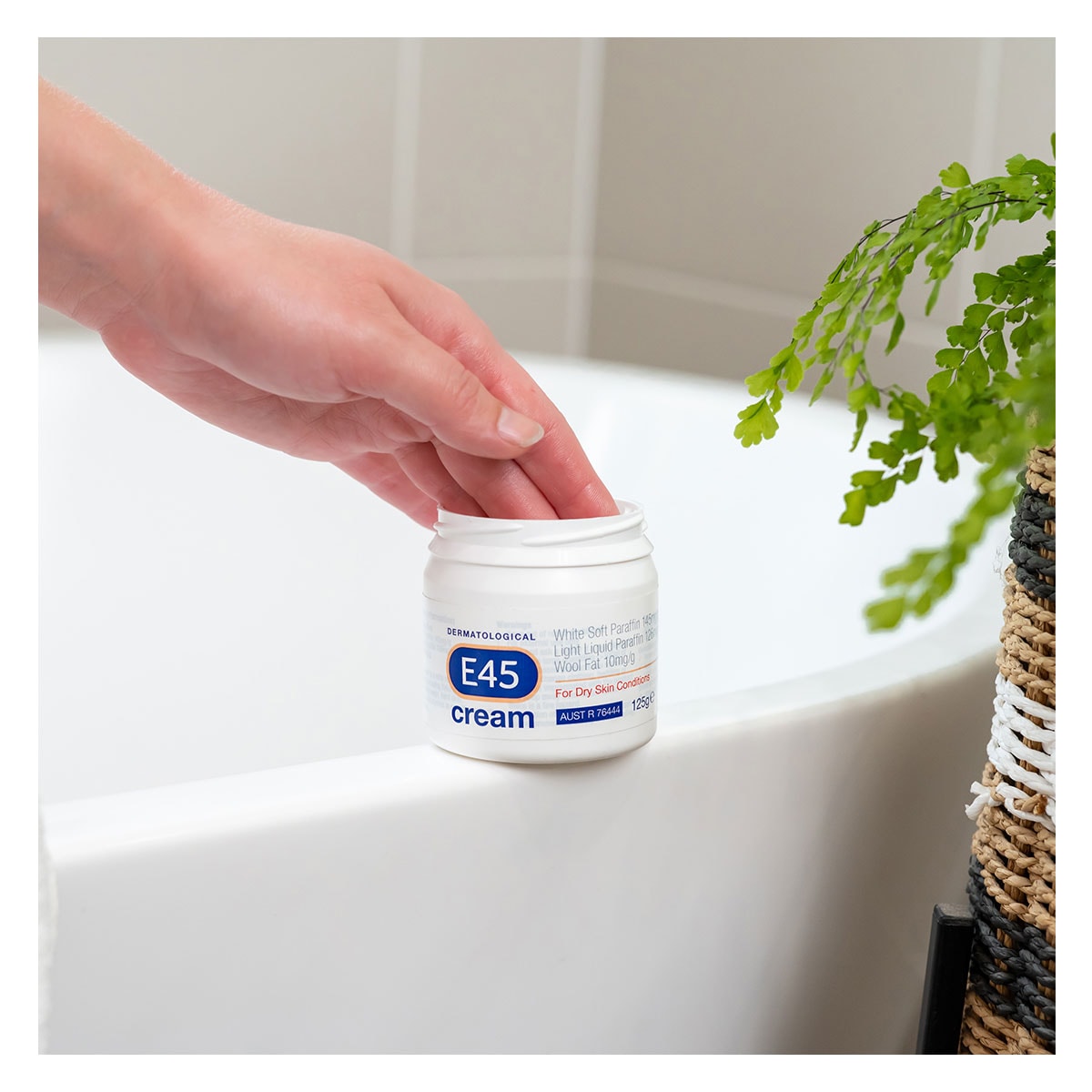 E45 Dermatological Cream Tub 125g